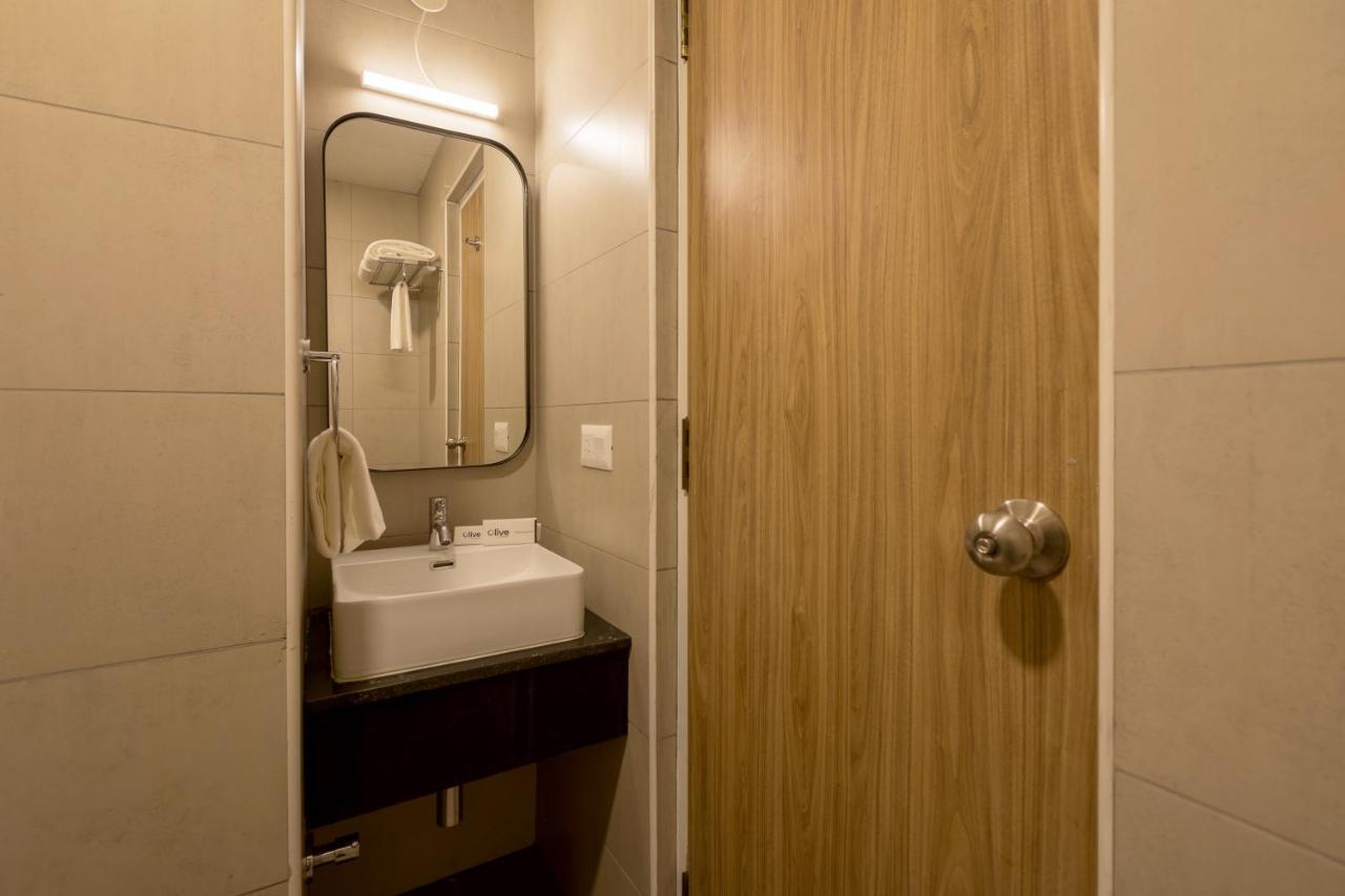 Olive Hotel Indiranagar 100Ft Road By Embassy Group Bangalore Bagian luar foto