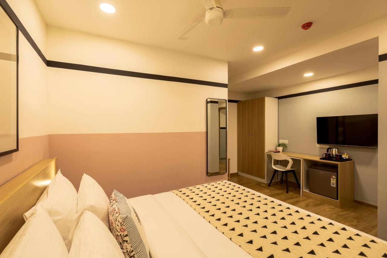 Olive Hotel Indiranagar 100Ft Road By Embassy Group Bangalore Bagian luar foto