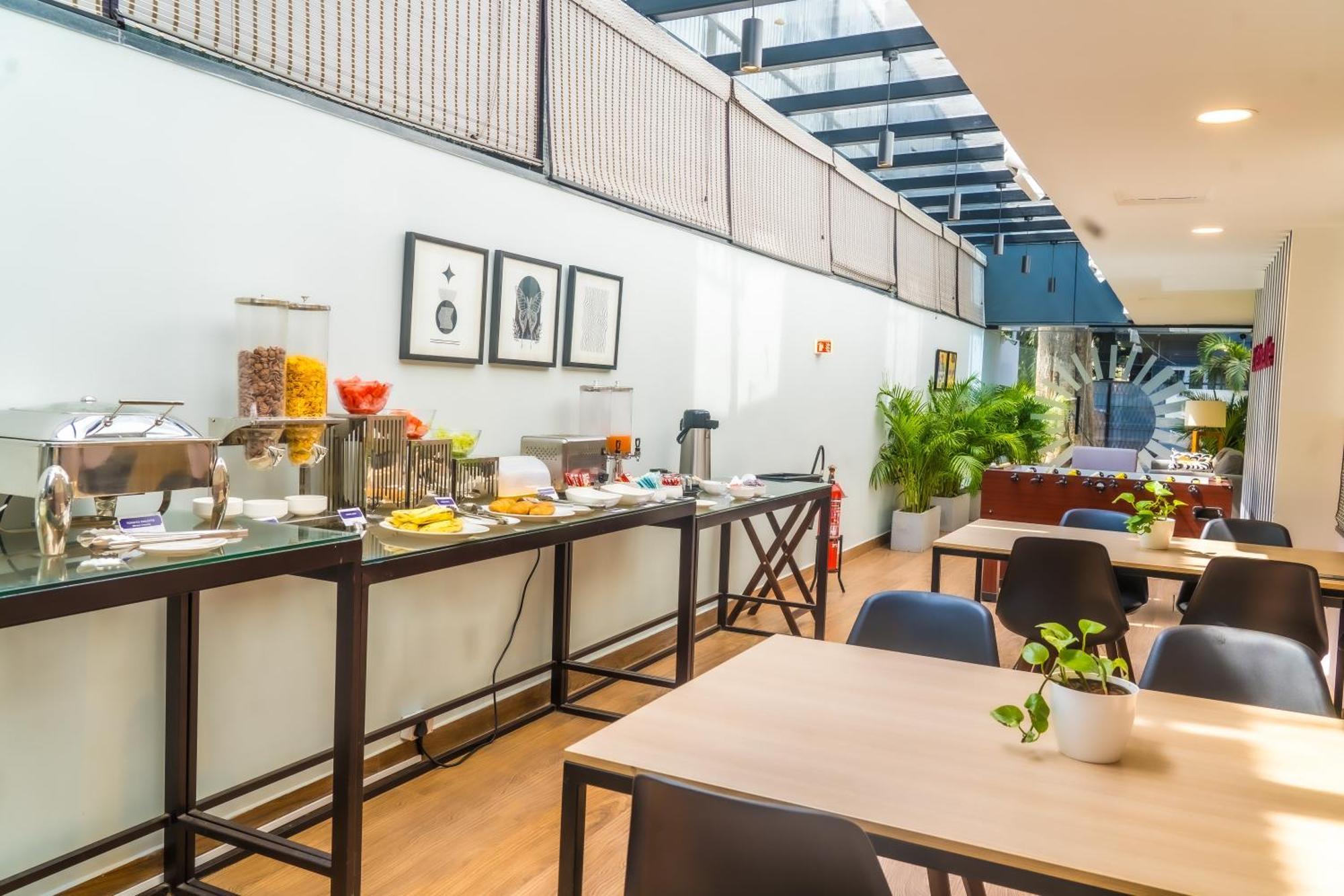 Olive Hotel Indiranagar 100Ft Road By Embassy Group Bangalore Bagian luar foto